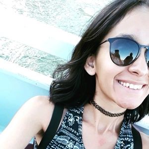 Meet your Posher, Bianca